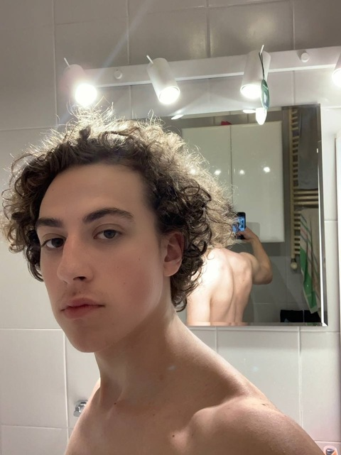 aaaron_bb (Aaron) free OnlyFans content 

 picture 2