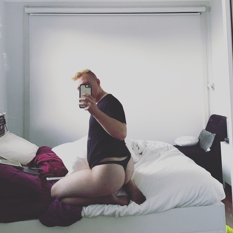 View aarondxxx OnlyFans content for free 

 picture 2
