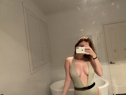 @abbeeylee leaks Onlyfans content free 

 picture 2