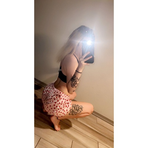 abitofhailey OnlyFans Leak (2 Photos and 2 Videos) 

 picture 2