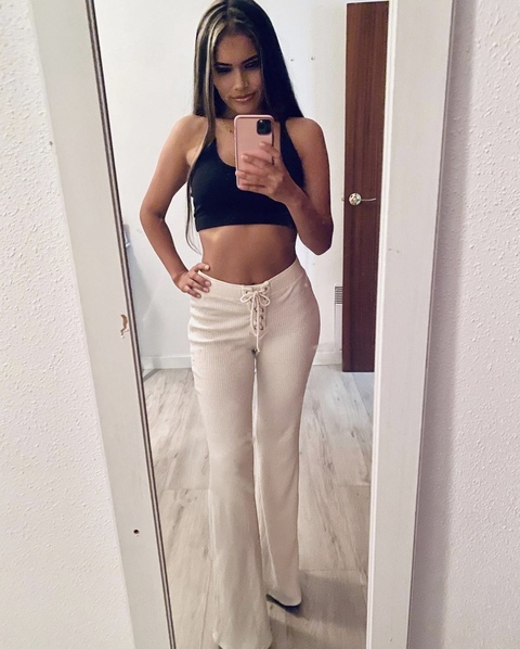 View acvanessa (Vanessa) OnlyFans 4 Photos and 0 Videos for free 

 picture 2