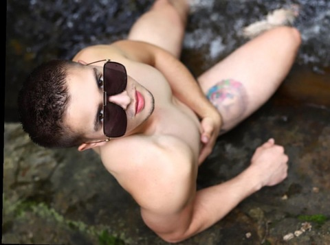@adam_bouton leaks Onlyfans photos for free 

 picture 2