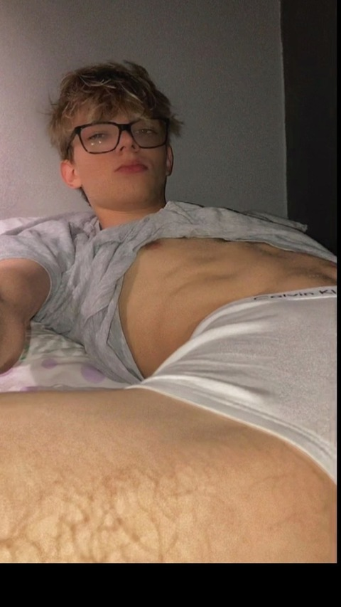 Download adamhrvth1 OnlyFans videos and photos free 

 picture 2