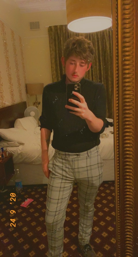 adamhuntley OnlyFans Leaks (10 Photos and 1 Videos) 

 picture 2