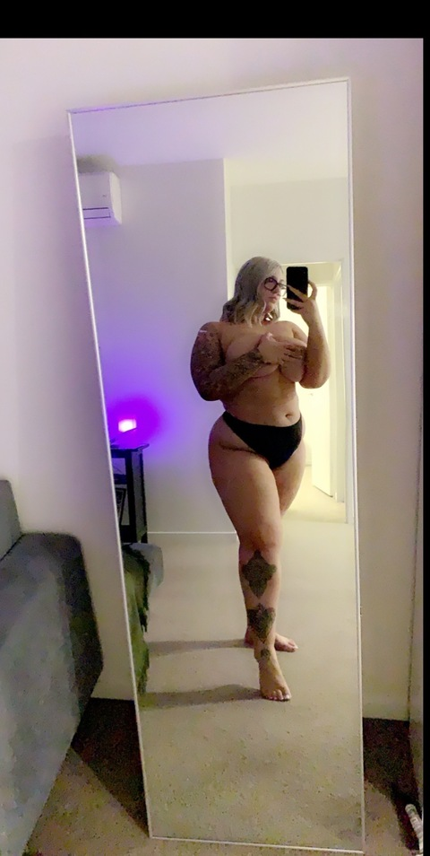 View adeliamay (Adeliamay l) OnlyFans 21 Photos and 26 Videos leaks 

 picture 2