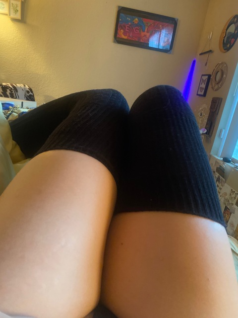 Onlyfans free adleydanielle 

 picture 2