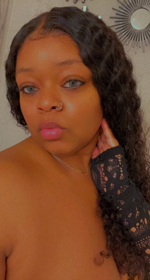 adoseofme (Tiara.) OnlyFans Leaked Content 

 picture 2