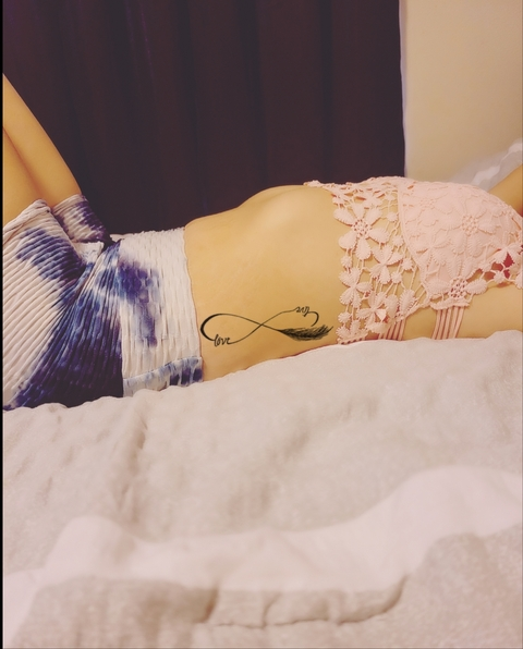 adrinastar OnlyFans Leak 

 picture 2