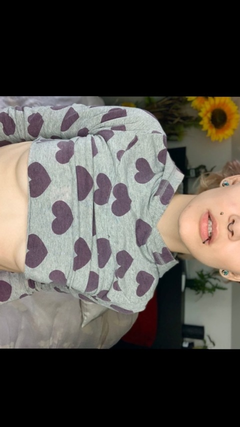 View afreepieceofeden OnlyFans videos and photos for free 

 picture 2
