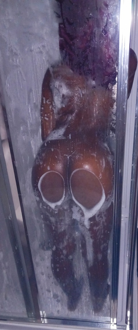 Onlyfans free content afterdark_choc 

 picture 2