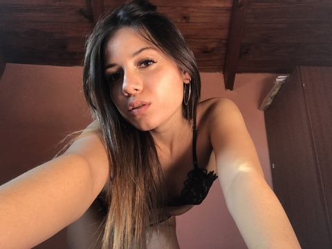 Onlyfans free agusstinaa22 

 picture 2