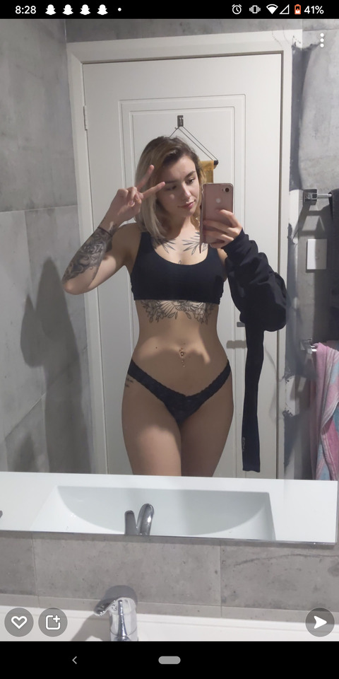 ahhbella OnlyFans Leaked (4 Photos and 0 Videos) 

 picture 2
