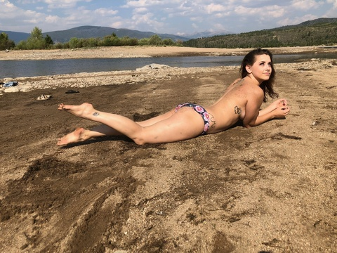 ahiddencamera (Michaela Buttons) free OnlyFans Leaks 

 picture 2