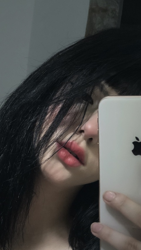 aikawannu OnlyFans Leaked 

 picture 2