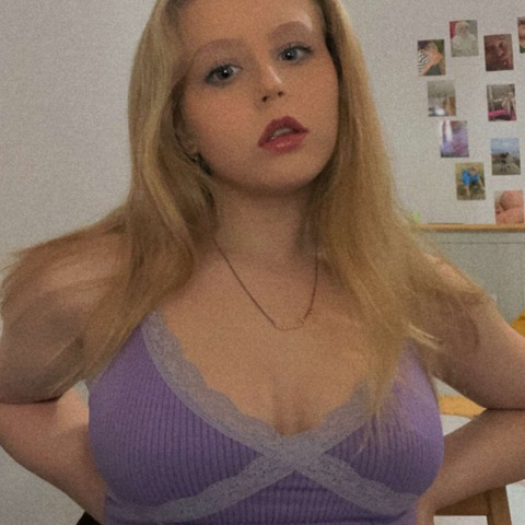 aimeesmall leaked gallery photo 2