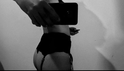 akamami24 (Mami🔥) OnlyFans Leaks 

 picture 2