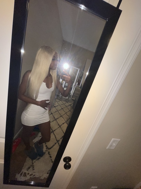 aladdin.nn OnlyFans Leaked (10 Photos and 46 Videos) 

 picture 2