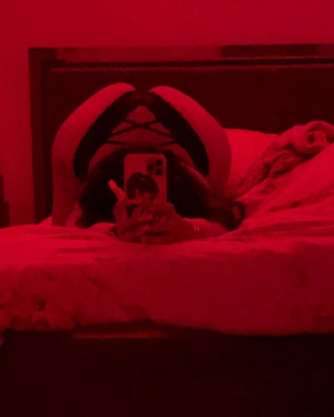 alaia_love22 (Alaia) free OnlyFans Leaked Content 

 picture 2