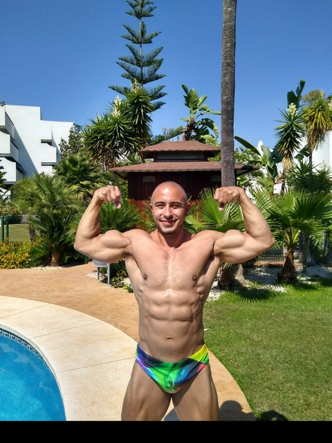 Onlyfans free content alanvicenzo 

 picture 2