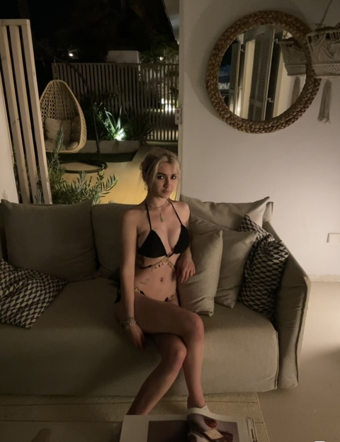 Onlyfans leak alectra 

 picture 2