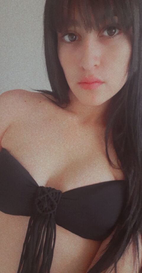 View alejacaracciolo (Aleja Caracciolo) OnlyFans 0 Photos and 0 Videos leaked 

 picture 2