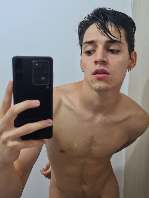 Download alejorestrepo OnlyFans videos and photos for free 

 picture 2