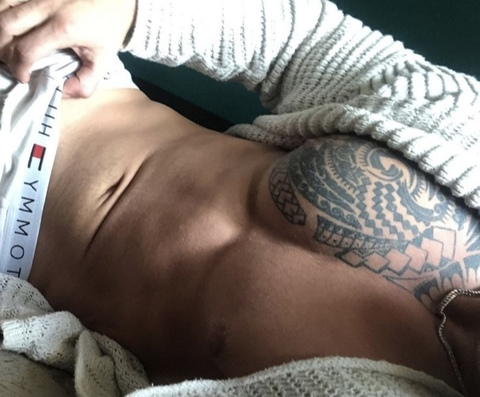 aleksmuscle OnlyFans Leaks 

 picture 2