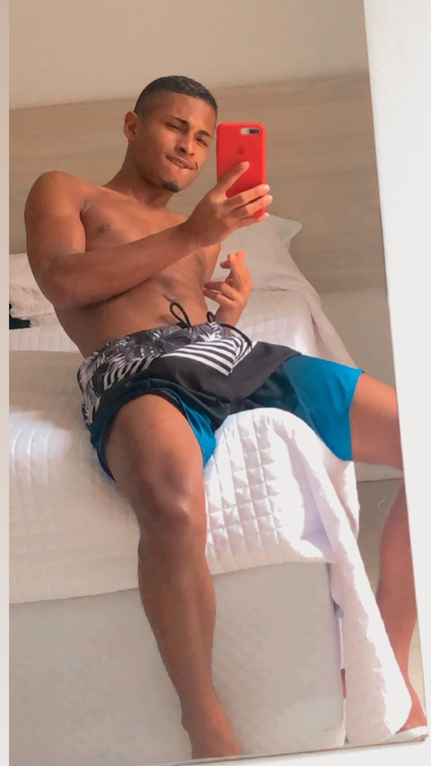 View alerrandro22c OnlyFans content for free 

 picture 2