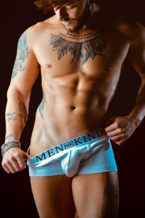 View alessio Palermo (alessiopalermoxxx) OnlyFans 93 Photos and 17 Videos for free 

 picture 2