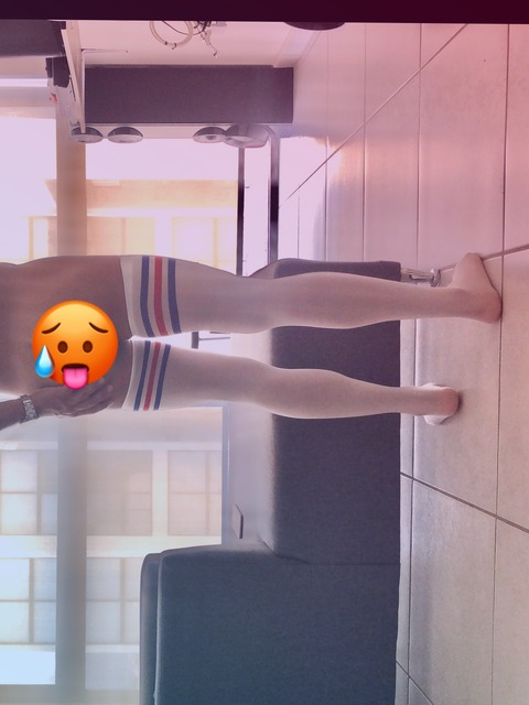aleunderr OnlyFans Leak 

 picture 2