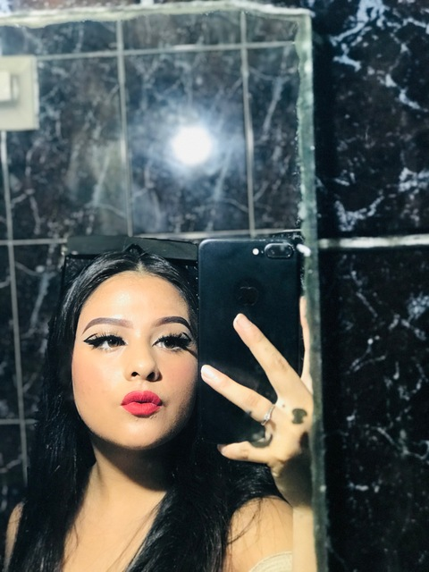 alexa-vallejo OnlyFans Leak (5 Photos and 0 Videos) 

 picture 2