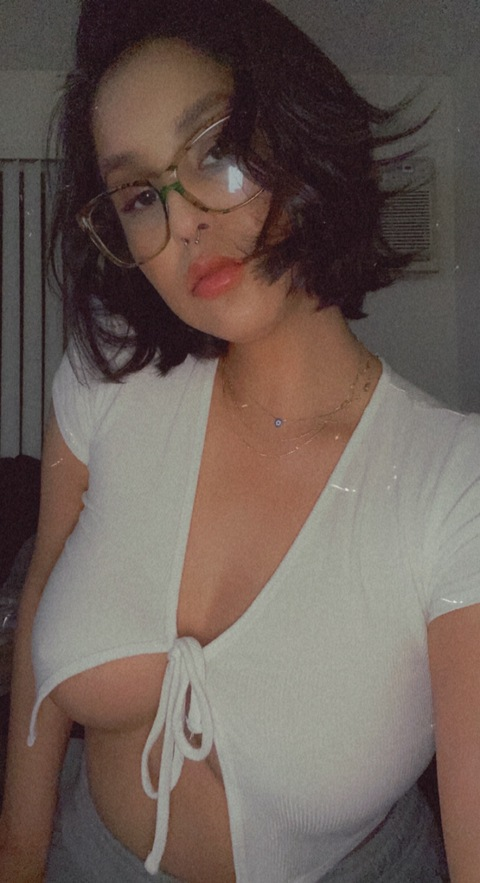 alexandraaadenise OnlyFans Leak (0 Photos and 0 Videos) 

 picture 2