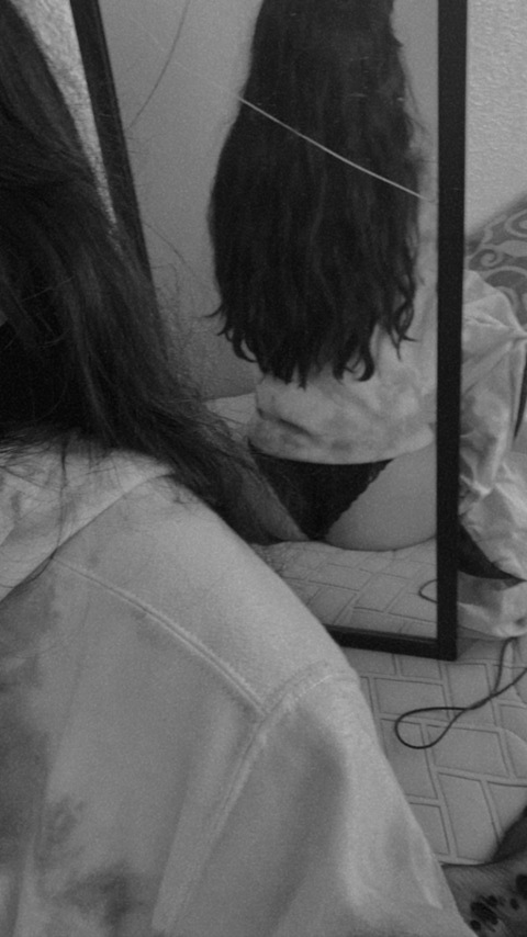 alexaxhrg666 OnlyFans Leaks 

 picture 2