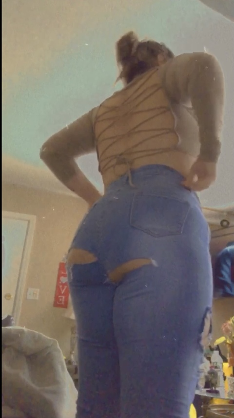 ali_love_15 (Alicia Rodriguez) OnlyFans Leaks 

 picture 2
