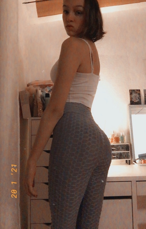alicehsnt OnlyFans Leaks 

 picture 2