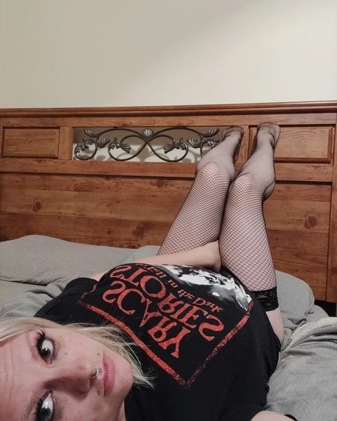 alicenwonderlandxx OnlyFans Leaked 

 picture 2
