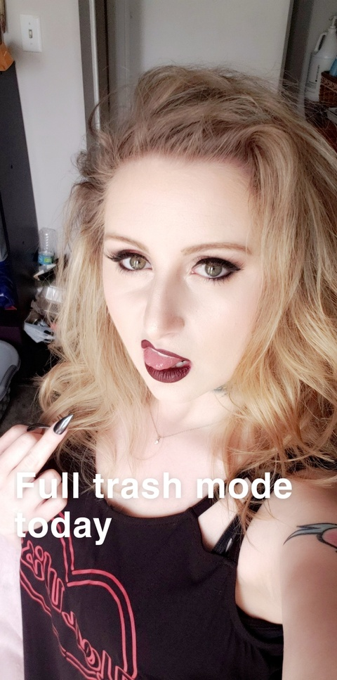 @alicexlayne leaks Onlyfans videos for free 

 picture 2