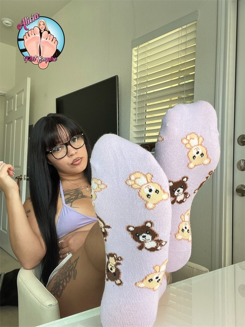 aliciafeet OnlyFans Leaks (208 Photos and 404 Videos) 

 picture 2