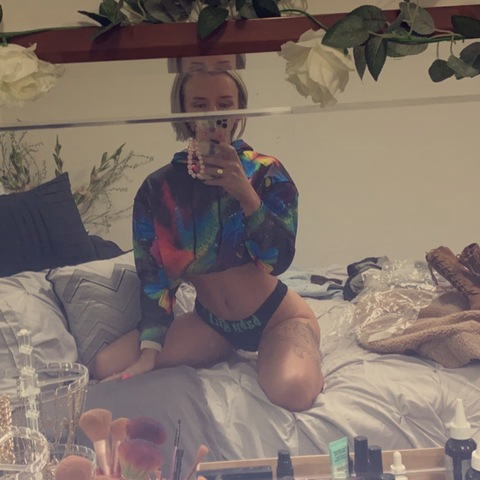 View alililangelxoxo (Ali) OnlyFans 16 Photos and 5 Videos leaks 

 picture 2