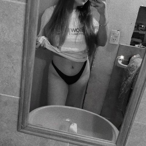 alison2001 (Alison) free OnlyFans Leaked Pictures & Videos 

 picture 2