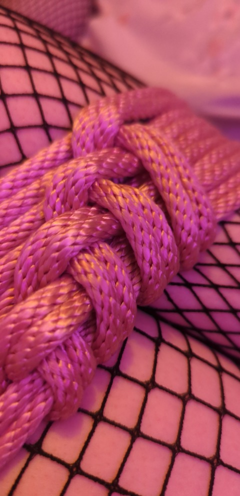 View allie.in.knots OnlyFans videos and photos for free 

 picture 2
