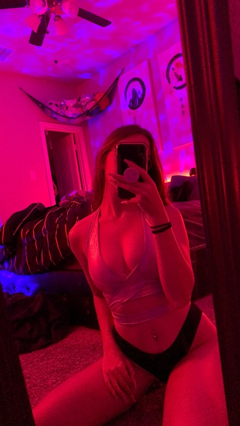 alliekins21 OnlyFans Leaks 

 picture 2