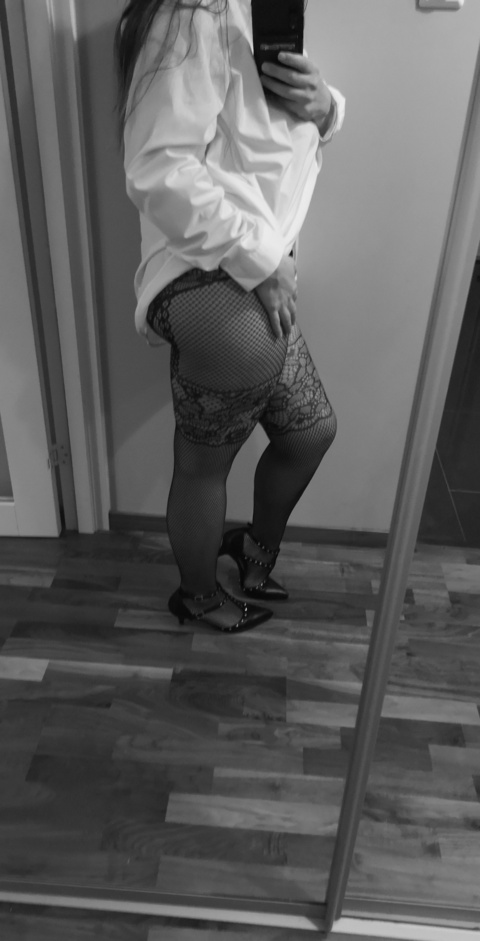 View AllisonParker002 (allisonparker002) OnlyFans 18 Photos and 6 Videos gallery 

 picture 2