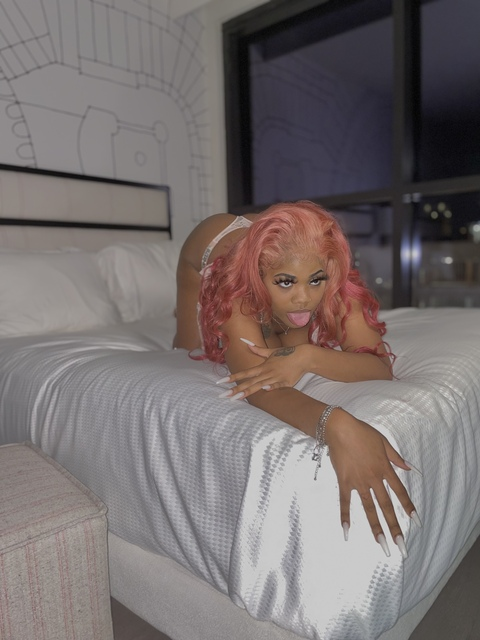 Download allthatamour OnlyFans content free 

 picture 2