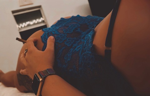 @allthingsjules leaks Onlyfans videos for free 

 picture 2