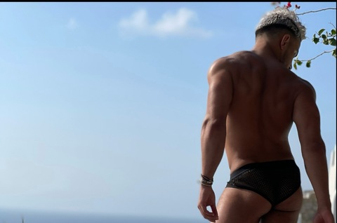alltoowell1994 OnlyFans Leak (6 Photos and 0 Videos) 

 picture 2