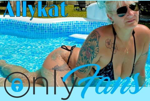 allykat_sc OnlyFans Leaked (463 Photos and 88 Videos) 

 picture 2