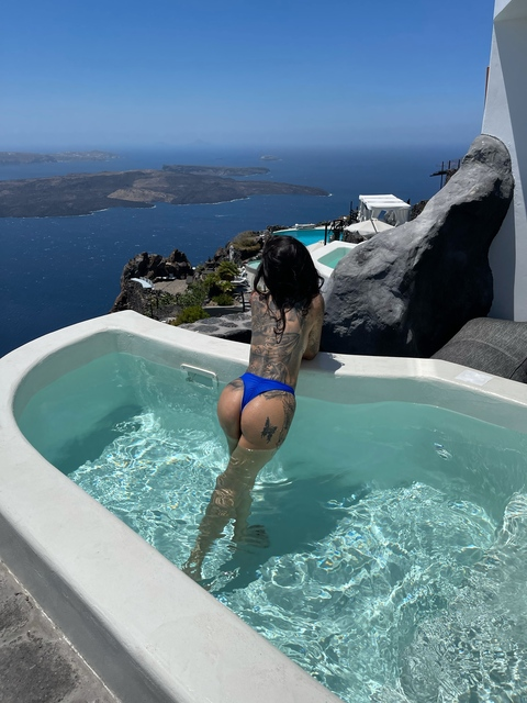 View almudna OnlyFans videos and photos for free 

 picture 2