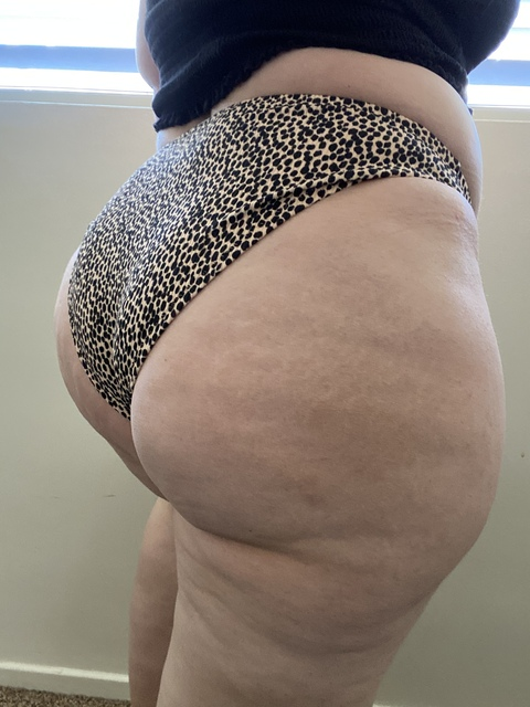 aloeabb OnlyFans Leaked (9 Photos and 3 Videos) 

 picture 2