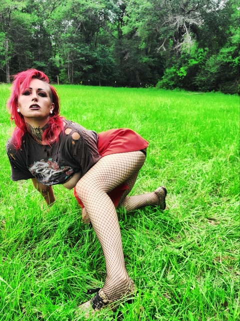 alternative_cowgirl6 OnlyFans Leak 

 picture 2